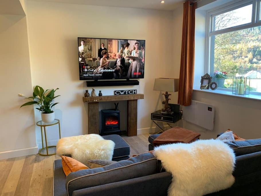 Renovated Miner'S Cottage - Family & Dog Friendly Abertillery Dış mekan fotoğraf
